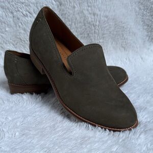 Earth Women's Taupe Suede Loafers
